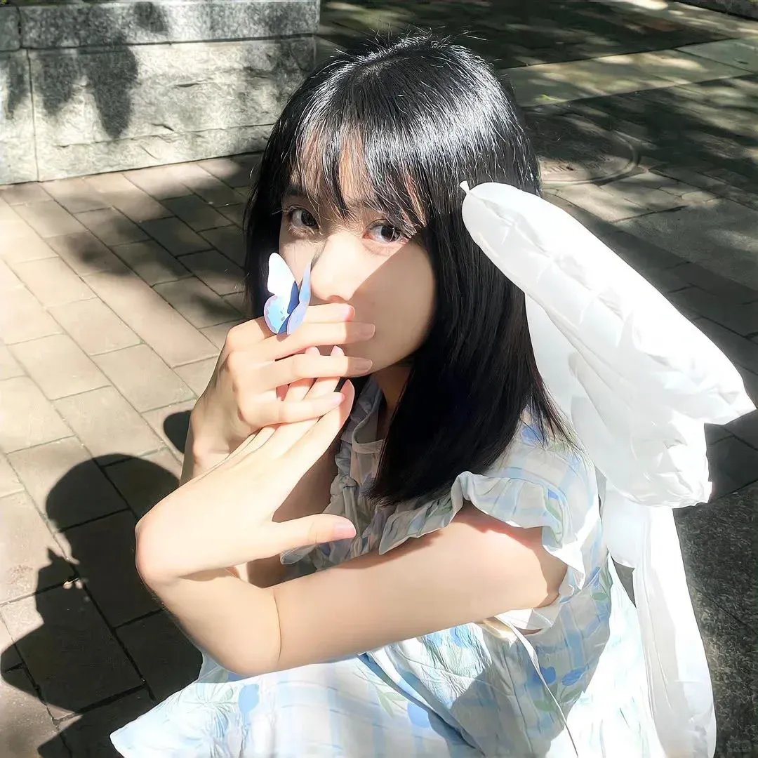 纸月亮